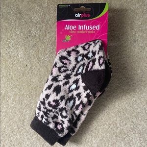 Aloe infused fuzzy socks